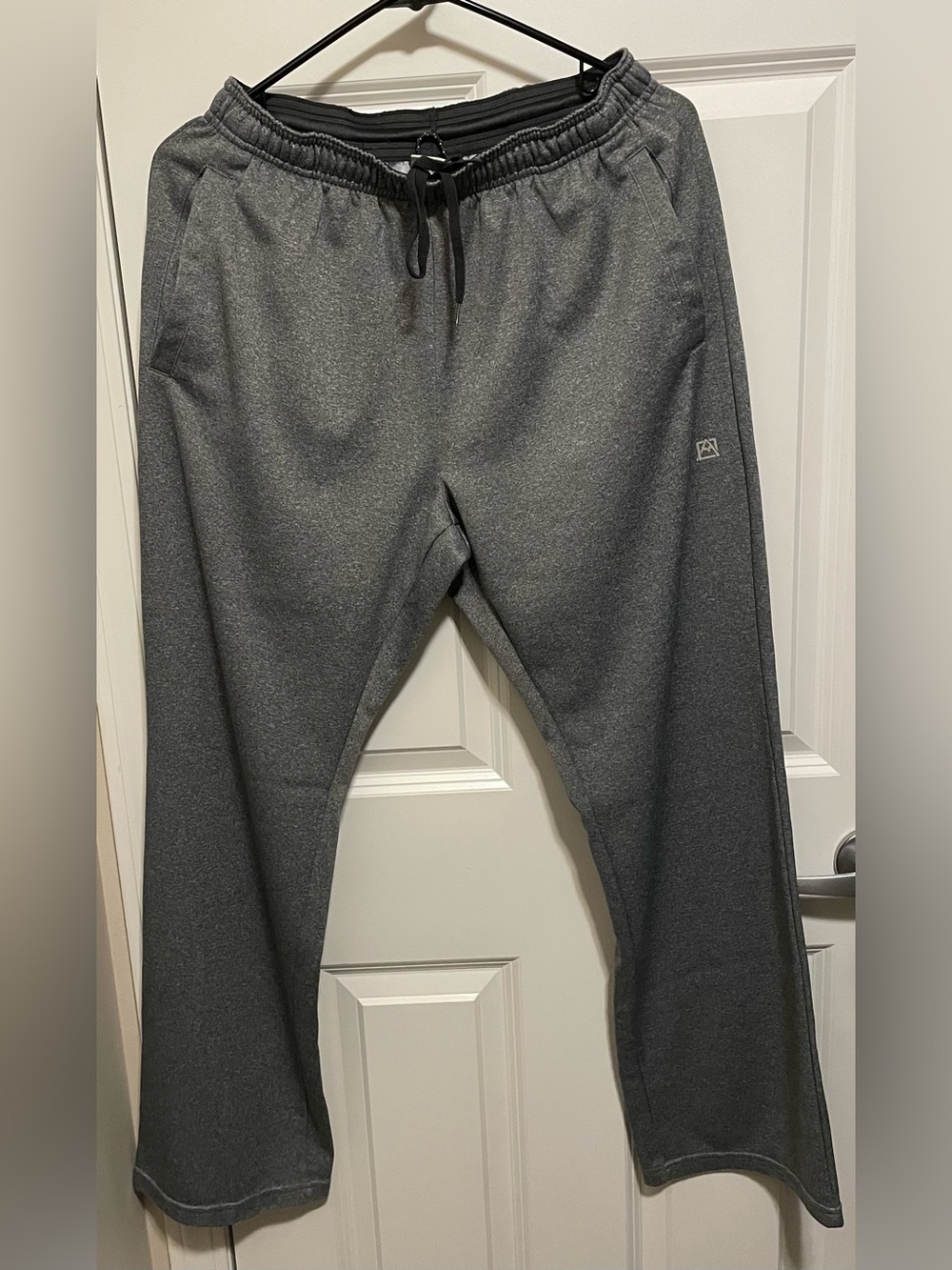 Avalanche Outdoor Supply Co. Grey Athletic Sweatpants Men's Size Medium